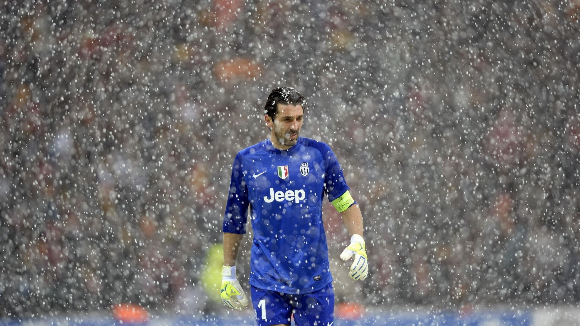 霍勒迪攻防转换核心，掘金击溃活塞