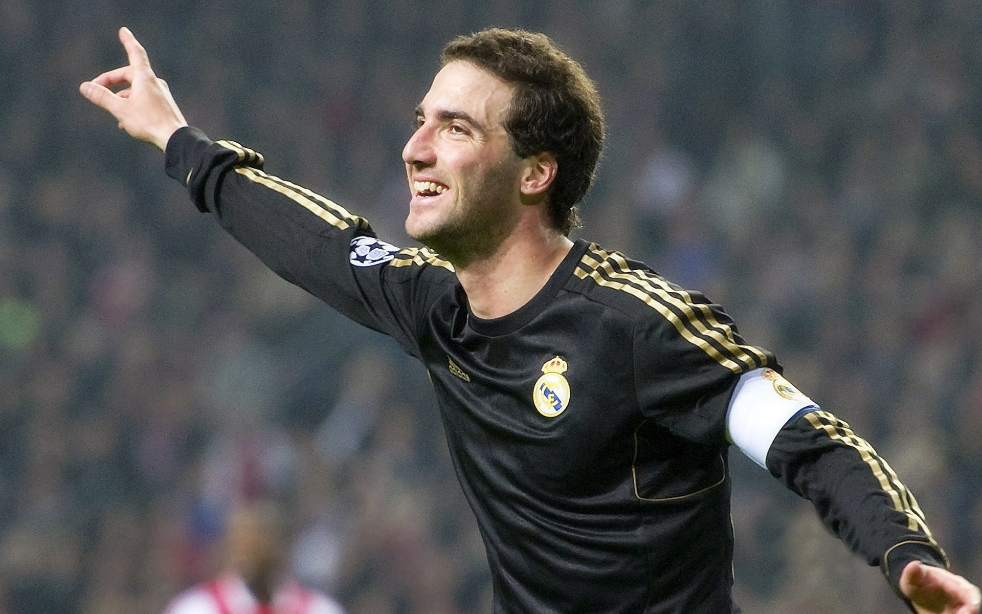 萨卡彻底打爆防线，国际米兰对阵法国的战术启示